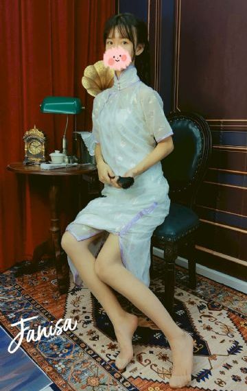 v娘的故事在线观看_日韩在线观看