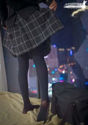 年轻大胸女教师3_HD720P欧美电影在线