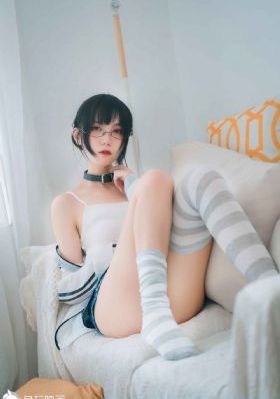 女神宿舍的_720高清在线